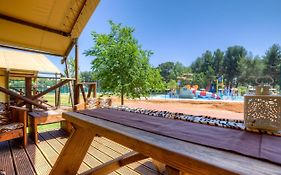 Glamping Safari Home & Sea Star